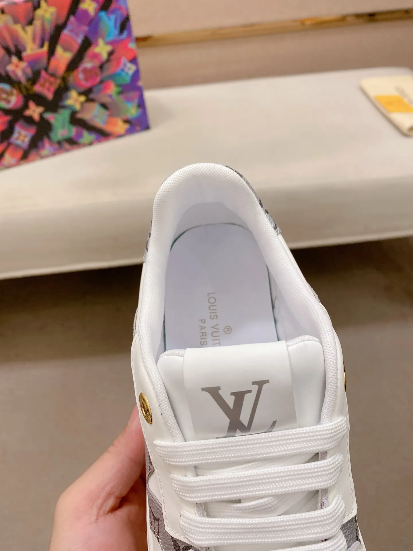Men's shoes💰: 540💰(Niuli: full package) louis vuitton (Louis Vuitton/lv) top 🔍🔍 new models are on sale at the same time at the counter. The upper 🇮🇹 is imported from Italy, first-layer cowhide, and the lining is fully imported cowhide. 💪💪, completely 1⃣️ to 1 ⃣️Re-engraved🇮🇹💪💪, ⚠Sole: The original sole is specially provided by the original factory, the exclusive movable molded sole is super comfortable, ⚠The original factory follows the order, 🔍🔍high quality, you can enter and exit the counter at will, welcome to compare⚠. Code number:38-44